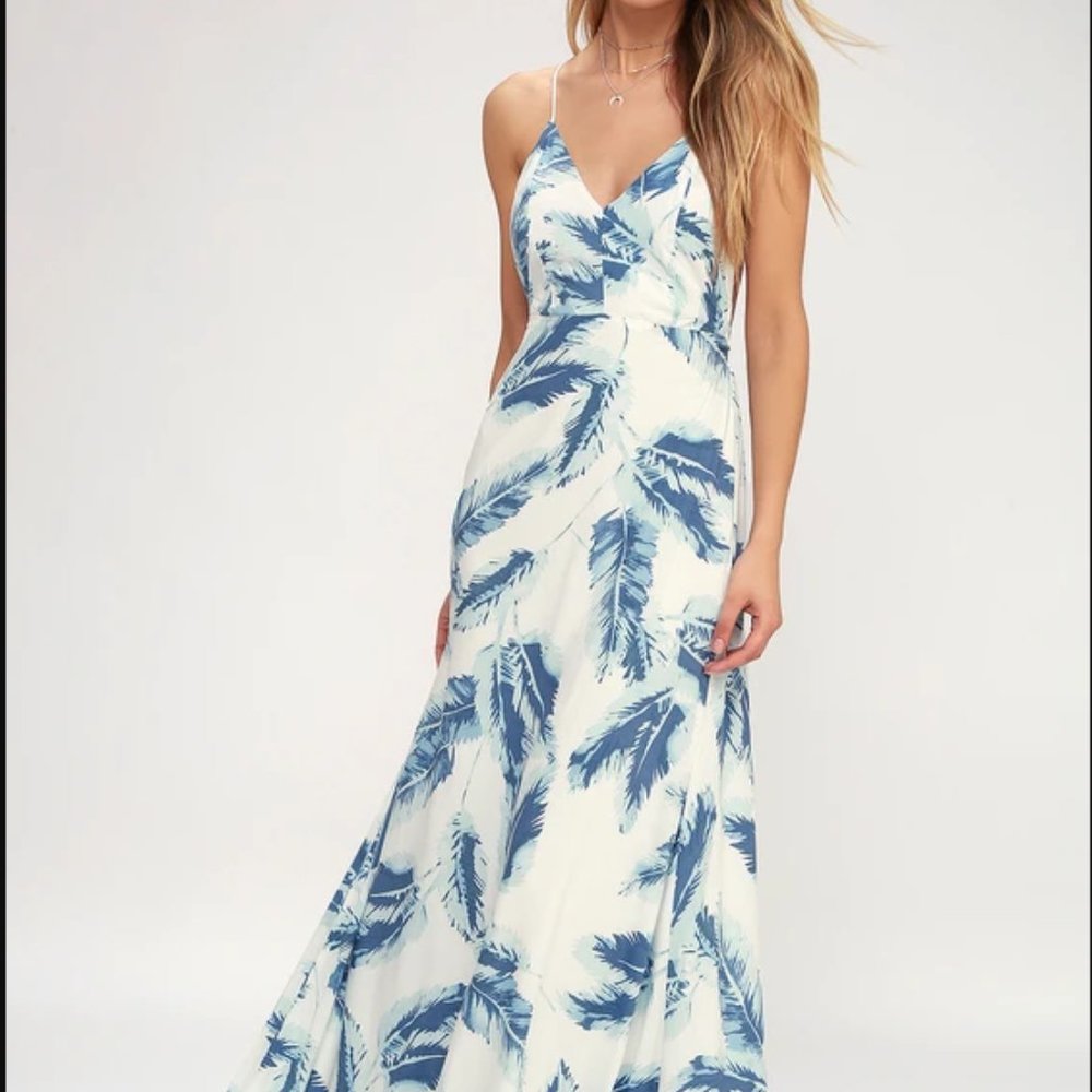 CLOSET CLEAR OUT! Lulus. Float Sweetly Blue and White Feather Print Dress